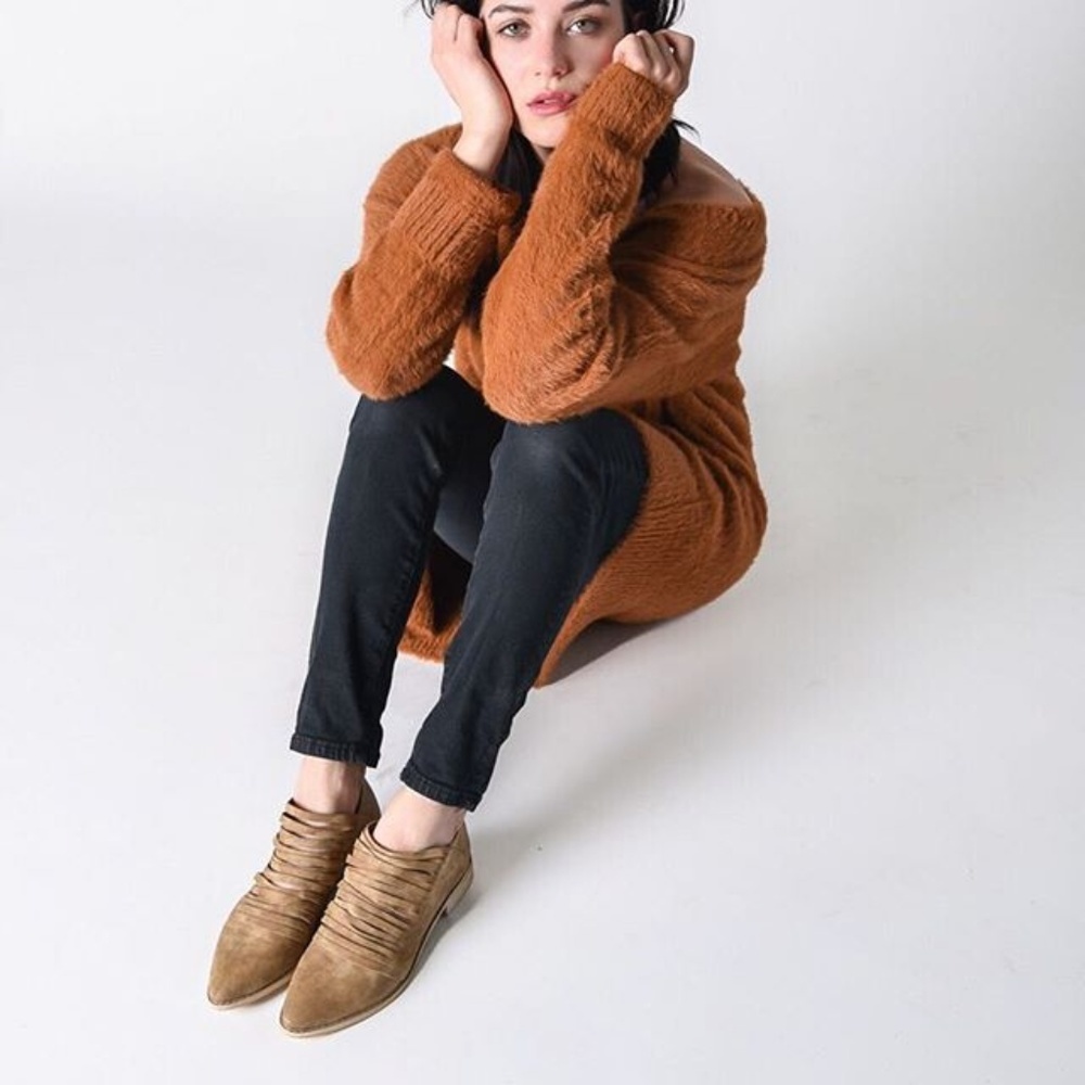 Mi.iM Free Soul Shredded Ankle Bootie Shoes Flats - Picture 4 of 7